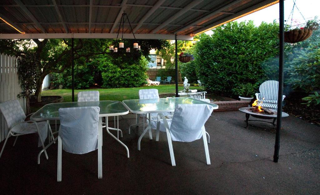 Bayside Bed And Breakfast Еверетт Екстер'єр фото